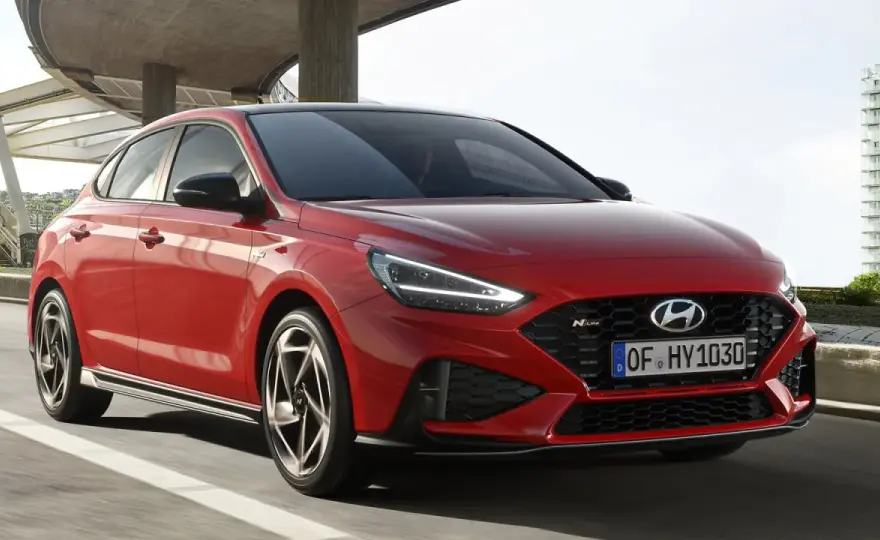 Pojemność baku Hyundai i30: ile litrów i jaki zasięg?