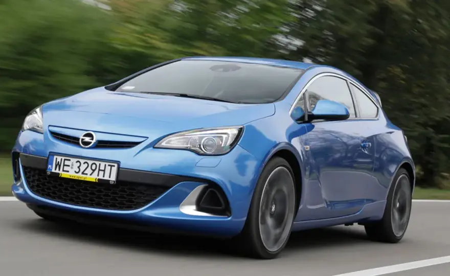 Opel Astra G: Ile litrów ma bak i jaki zasięg?