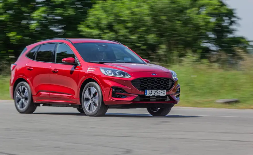 Ford Kuga hybrydowa - moc, zasięg i spalanie bez marketingu