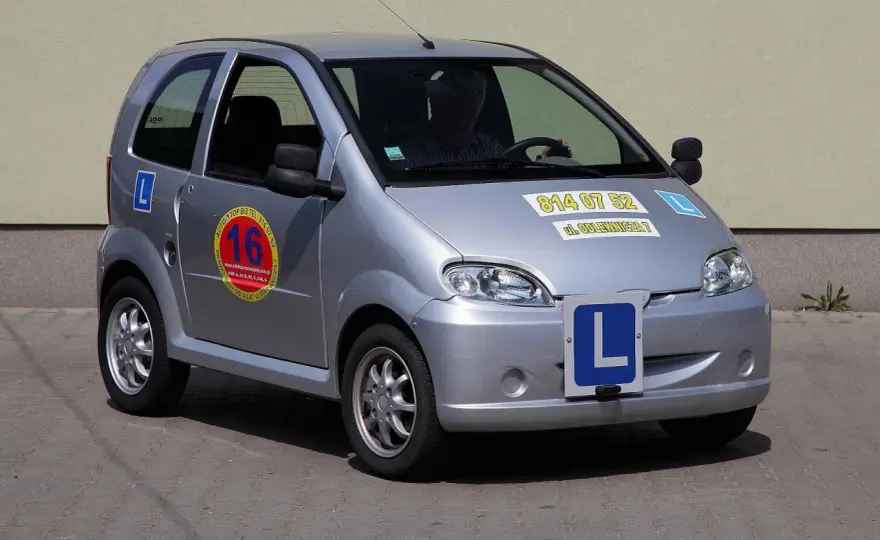 Prawo jazdy B1 - co wolno, ile kosztuje i kiedy ma sens?