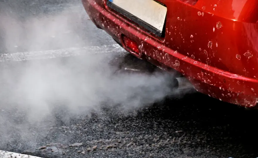Rozbiegany diesel - jak go rozpoznać i bezpiecznie zatrzymać