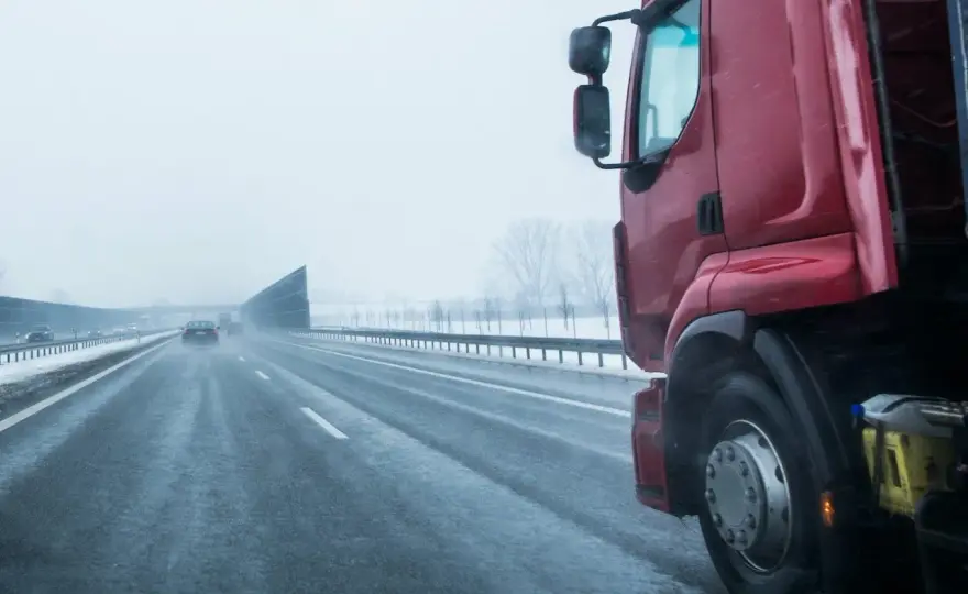 Ile zarabia kierowca na godzinę - od czego zależą zarobki?