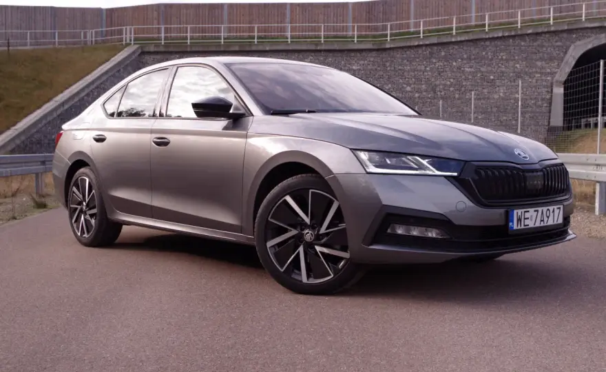 Pojemność baku Skoda Octavia: Ile litrów i jaki zasięg?