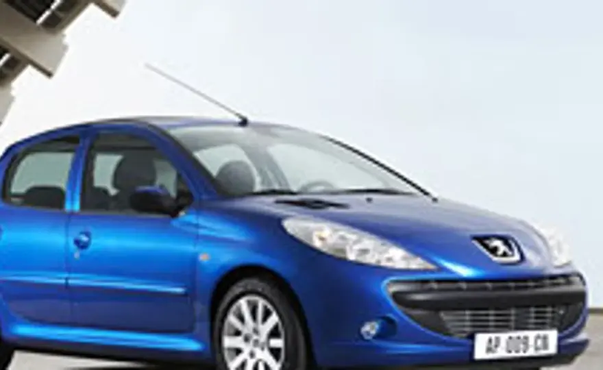Peugeot 206 1.1: Ile litrów paliwa mieści bak? Sprawdzamy!