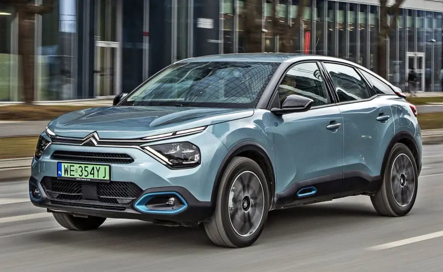 Citroen C4: Ile litrów paliwa? Zasięg i wersja elektryczna