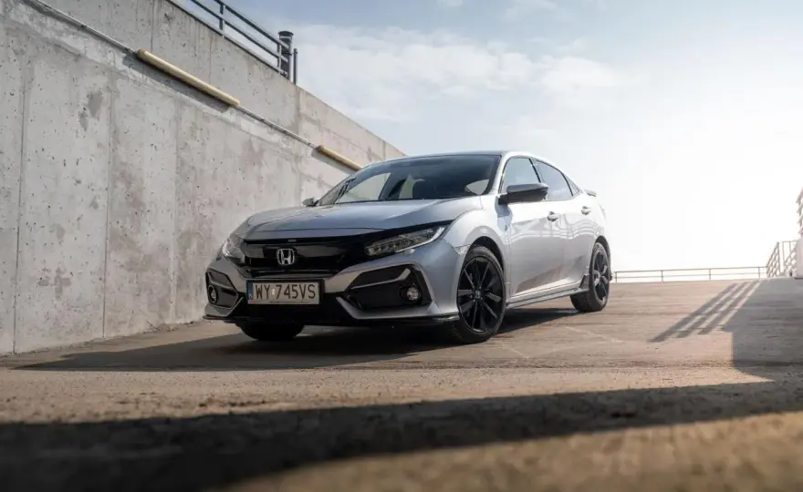 Honda Civic 7: Ile litrów ma bak? Sprawdź zasięg!