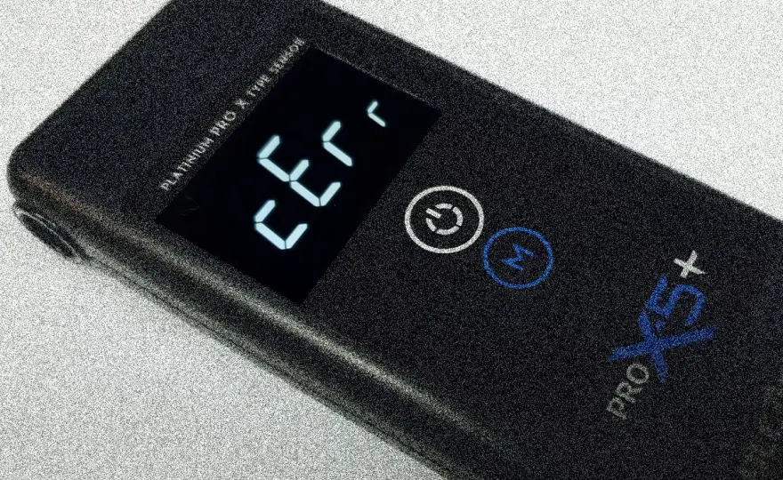 Jak zresetować alkomat? Reset vs. kalibracja kluczowe różnice